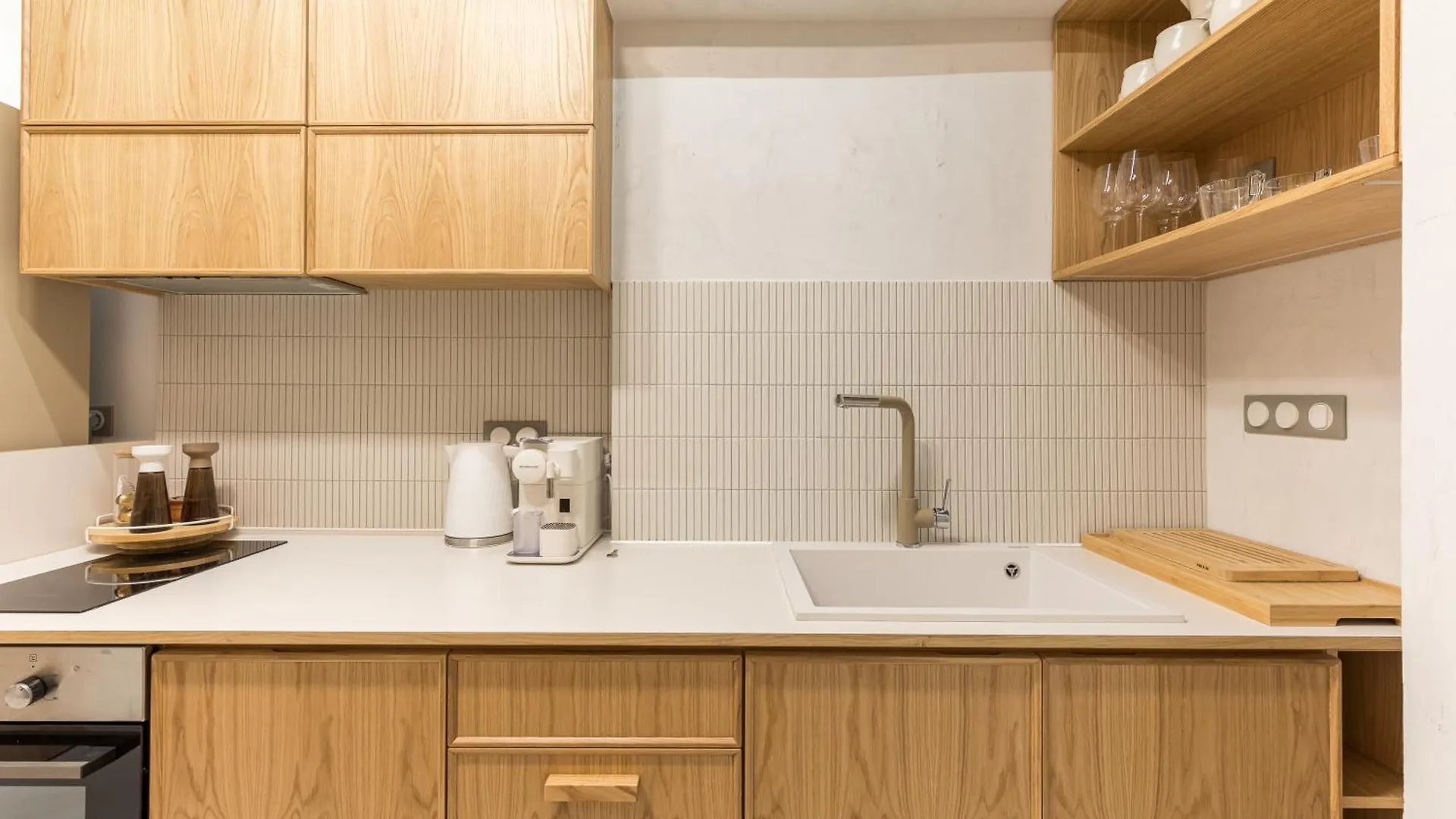Blossom By Halu! Cozy 2-Bd Apartment Salonic